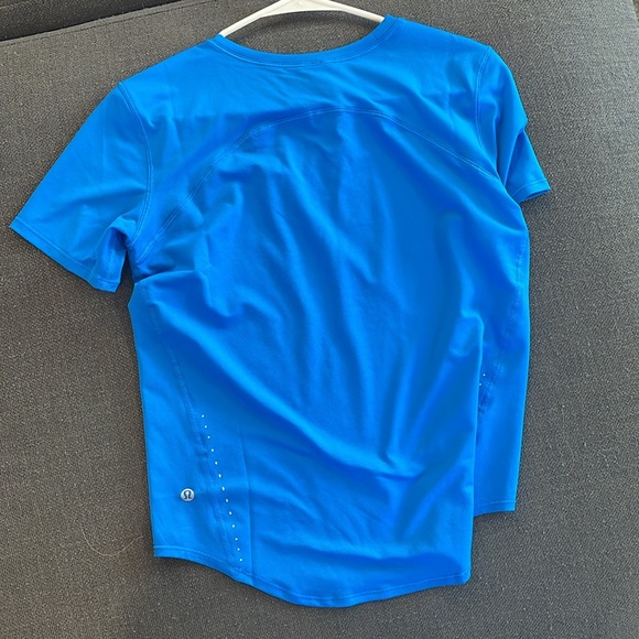 Lululemon top - Picture 2 of 3